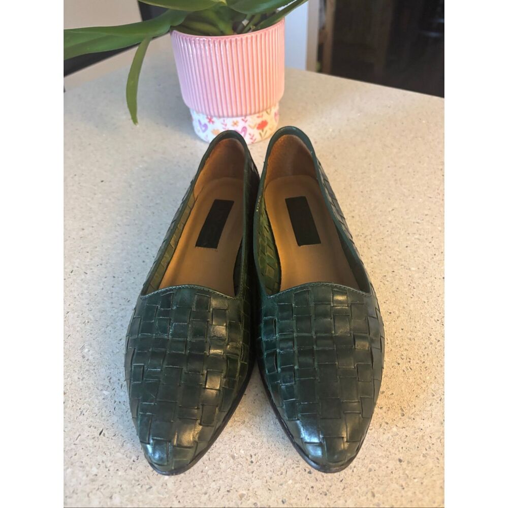 Women’s genuine leather forest green shoes by Cabin Creek